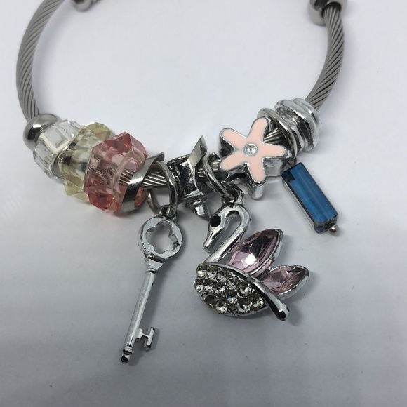 SILVER tone memory coil rope slide and dangle charm bracelet swan key flower. - Picture 2 of 2